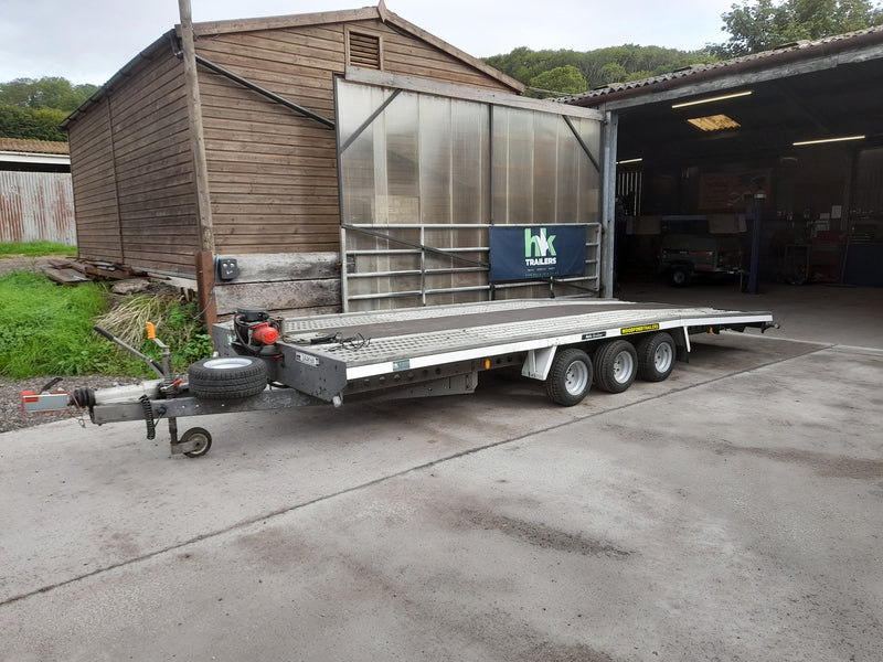 Woodford 18ft x 7ft Tri-Axle Car Transporter for Hire